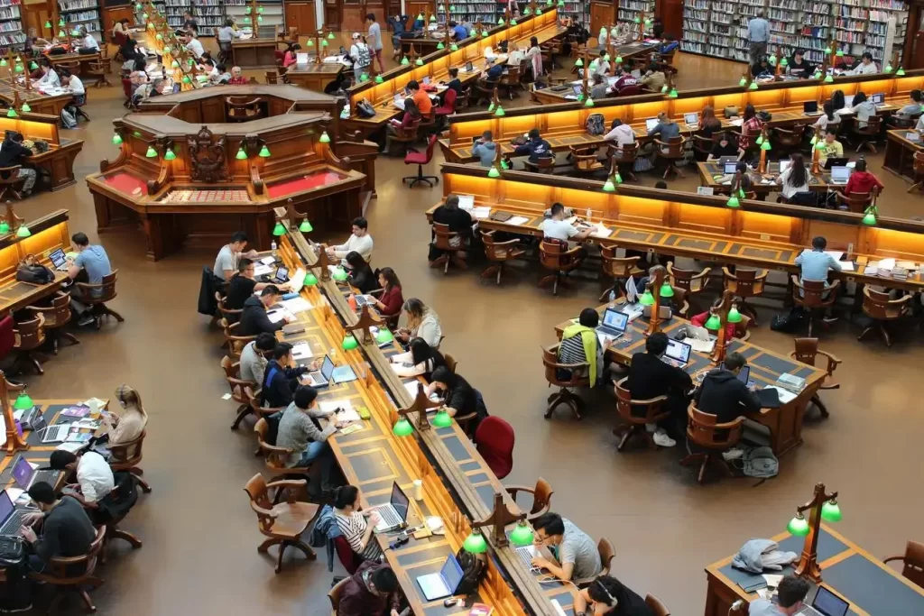 Average GMAT score of business schools